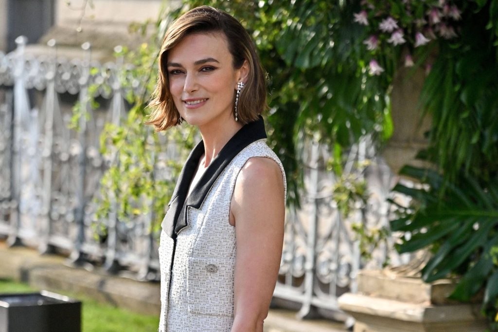 PFW Bal D Ete Outside Arrivals